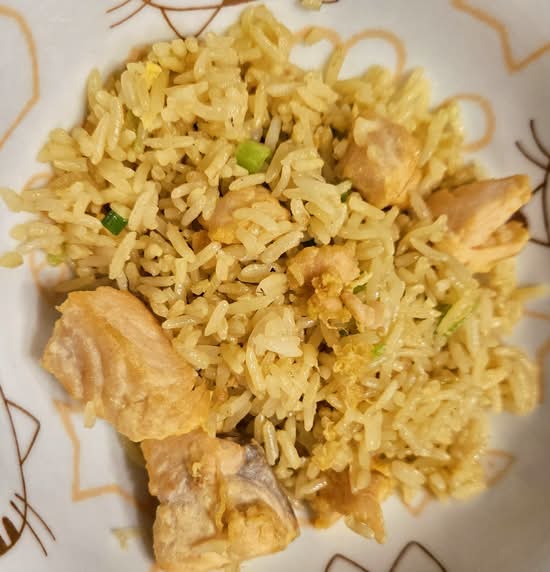 Salmon in Maggie Sauce Fried Rice 美極三文魚炒飯